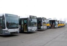 Savivaldybės gali pačios be konkurso pasirinkti, kas veš keleivius