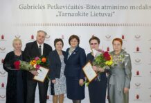 Atminimo medaliais „Tarnaukite Lietuvai“ apdovanoti du visaginiečiai