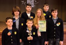 Mokiniai klaidžiojo painiais matematikos labirintais