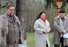 Utenos literatai susitiko „pre pečiuka“