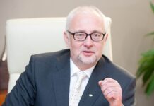 Atsistatydina Švietimo ir mokslo ministras D. Pavalkis