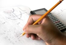 Birželio 5 dieną abiturientai laiko matematikos egzaminą