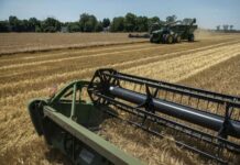 Žemės ūkis: pavojų kelia netvarkinga technika, darbai aukštyje, galvijai…