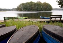 Ilgapirščių grobis – prie ežerų paliktos valtys