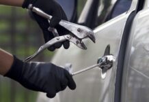 Iš uteniškių kiemo pavogė du brangius automobilius