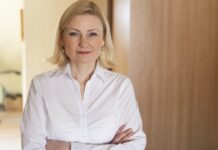 Valdišką žalos pacientams atlyginimo modelį stumia buldozeriu