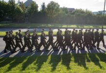 Pradedamas pasirengimas 2016 m. šaukimui į nuolatinę privalomąją pradinę karo tarnybą