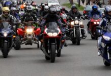 Siūlo trumpesnį privalomų žieminių padangų laikotarpį motociklams