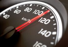 Baudos neišvengs net ir 1 km/val. viršiję greitį