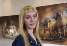 Kūrėja neatsilieka nuo naujovių: jos kūrybą paįvairina Simpsonai ir Garfildai