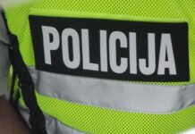 Į moters rankas pateko neaiškus skystis