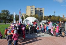 „Kamštelių vajuje“ dalyvaujantys uteniškiai stebina savo aktyvumu ir išmone