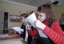 Prieš šv. Kalėdas languose nutūps žiemos paukščiai