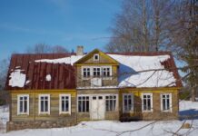 Kubiliai – kaimas, turintis savo merą