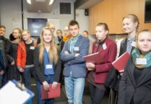 Ketvirtadienį diskutuos apie planuojamą mokslo metų ilginimą