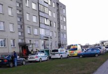 Duris padegęs ir šaudęs vyriškis išvežtas į psichiatrijos ligoninę