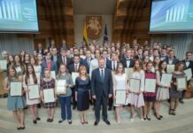 Uteniškis P. Vijeikis apdovanotas Vyriausybės rūmuose