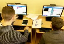 Išmaniojoje kūrybos laboratorijoje išbandė kompiuteriukų galimybes