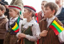 Dovana – daugiau nei 1 000 lietuviškų knygų