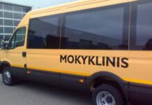 Zarasuose mokyklinis autobusas partrenkė mažametę