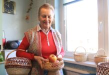 Tautodailininkė savo dirbinius puošia ir lietuviškomis vytelėmis