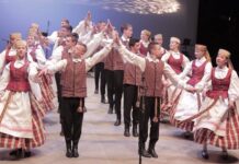 Geriausiais šokėjais pripažinti ir apdovanoti uteniškiai šokėjai