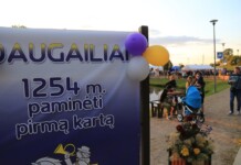 Ąžuolai šlamės Daugailių ateities kartoms