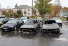 Utenoje vienas po kito pleškinami automobiliai