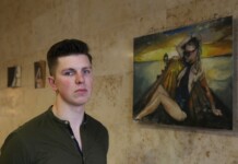 Studentas profesionaliai tapo paveikslus ne teptuku, o plastilinu