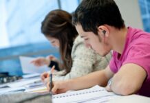Lietuvos studentai pelnė vardines Prezidentų stipendijas