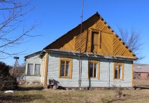 Gabaus meistro neeilinė sodyba, kelnės, kainavusios gyvybę, ir pusė kiaušinio per Velykas