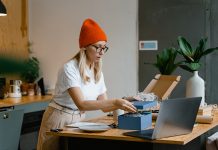 5 dovanų idėjos, stiprinančios darbuotojų ryšį