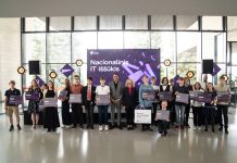 Iškilmingoje ceremonijoje apdovanoti pirmojo šalyje „Nacionalinio IT iššūkio“ projekto laimėtojai