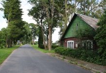 Laisvųjų žirgininkų kaimas prie Šventosios upės
