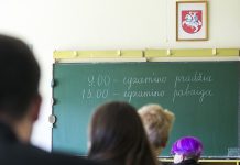 Abiturientų sprendimas dėl egzaminų beveik nesikeitė