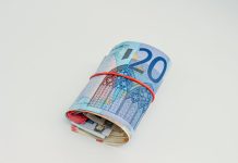 10 klausimų į kuriuos turite sau atsakyti prieš imant kreditą