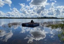 Įrengti plaustai upinėms žuvėdroms – jos perės Sartuose