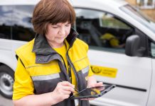 Mobilieji laiškininkai pašto paslaugas užtikrina atokiausiose Lietuvos vietose: per mėnesį paslaugų suteikia milijoną kartų