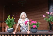 Senjorė ūkininkavimą išmoko derinti su kita malonia veikla