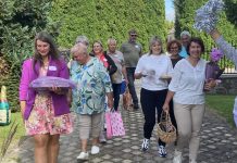 Tirkšliškiai surengė gatvės gyventojų šventę