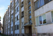 Utenoje degė du bendrabučiai: evakuota dešimtys žmonių, vienas apsinuodijo dūmais