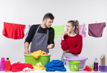 Kaip teisingai naudoti skalbimo priemones – patarimai, kad drabužiai tarnautų ilgiau