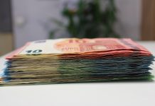 Vyriausybė patvirtino – kitais metais augs įvairios išmokos