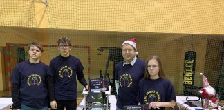 Utenos „Saulės“ gimnazijos komanda kuria robotikos istoriją