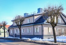 Medinis daugiabutis atgimė iš naujo – po renovacijos gyventojai džiaugiasi šiltesniais namais ir išaugusiu komfortu