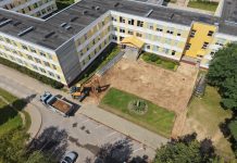 Artėjant naujiems mokslo metams – keičiasi aplinka prie Utenos Vyturių progimnazijos