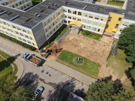 Artėjant naujiems mokslo metams – keičiasi aplinka prie Utenos Vyturių progimnazijos