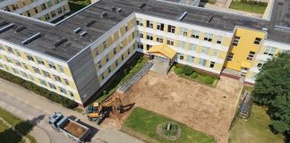 Artėjant naujiems mokslo metams – keičiasi aplinka prie Utenos Vyturių progimnazijos