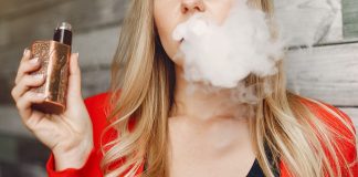 Medikai perspėja: į ligonines patenka vis daugiau vaikų, apsinuodijusių neaiškios sudėties garinimo medžiagomis