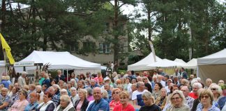 Kuktiškės atšventė rugpjūčio gėlėmis kvepiantį gimtadienį